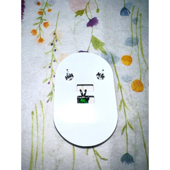 Sterling Silver Emerald Green CZ Earrings & Pendant - Picture 2 of 2